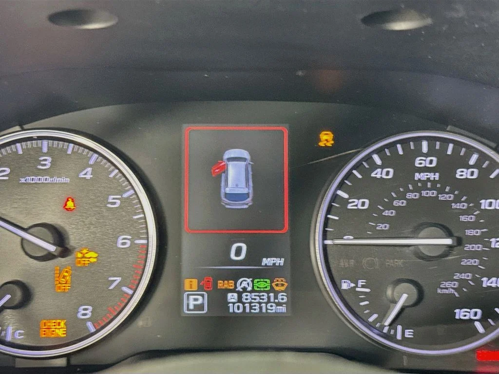 Used 2020 Green Metallic Subaru Limited image 16