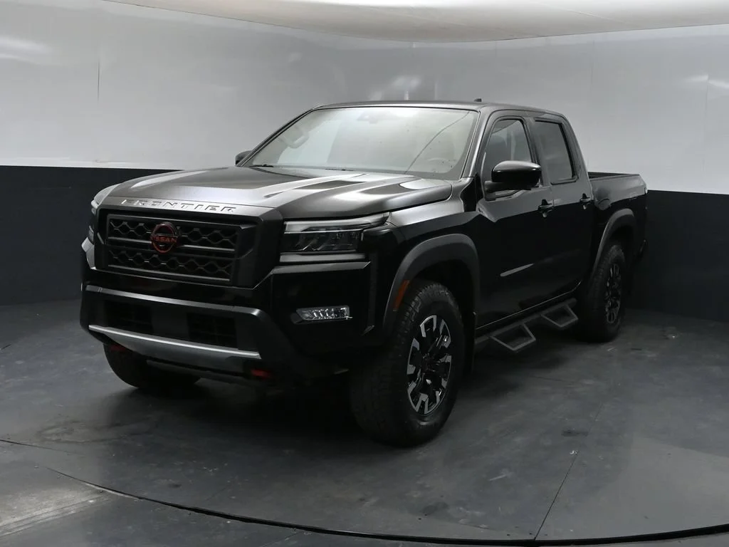 Used 2023 Black Nissan PRO-4X image 6