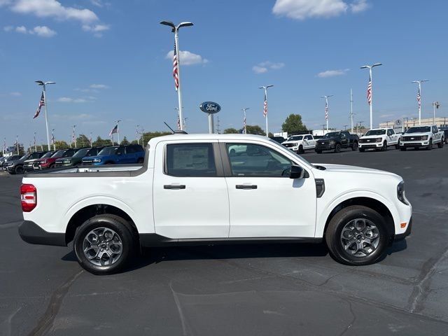 New 2025 Oxford White Ford XLT image 37