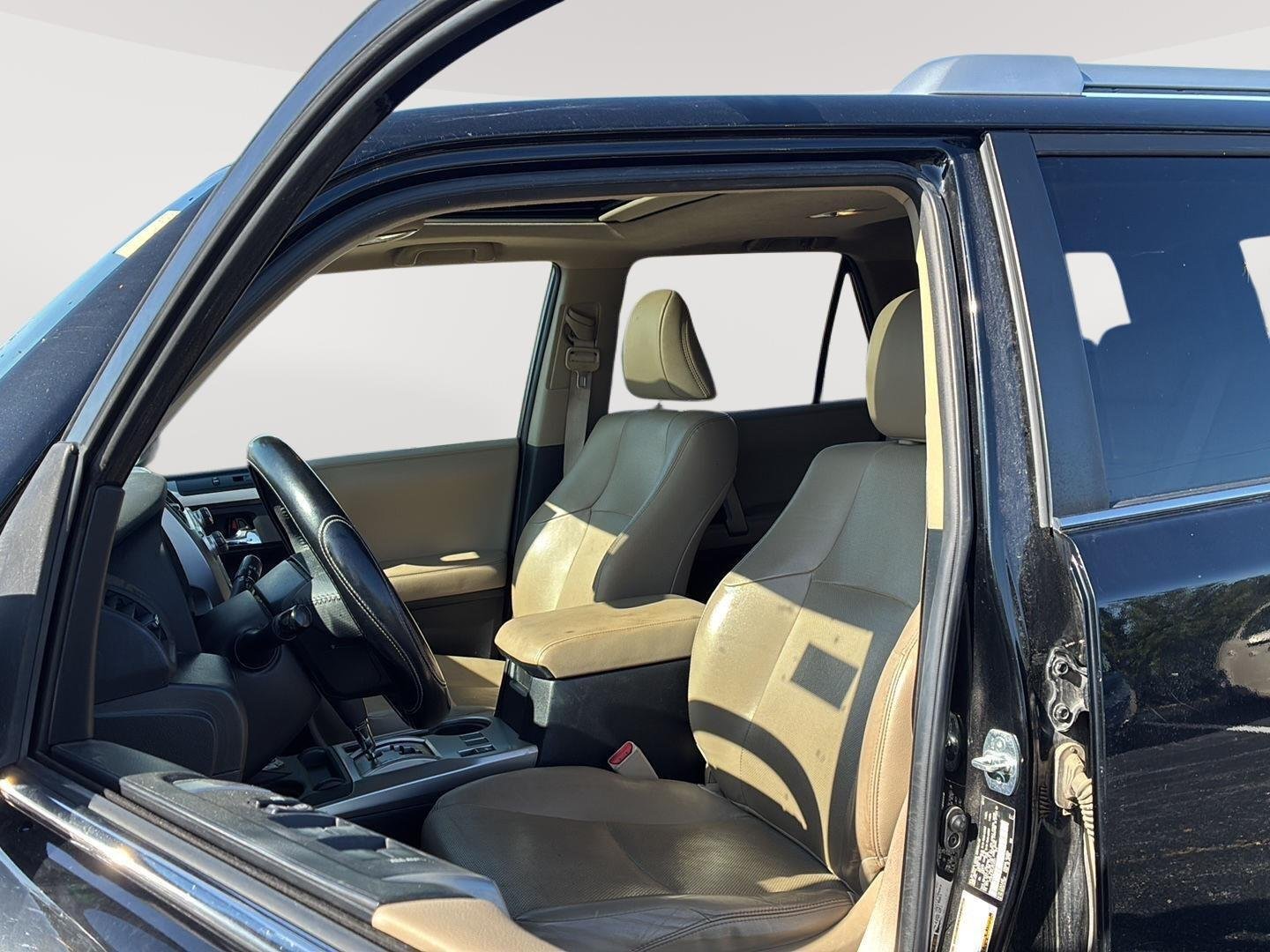 Used 2018 Midnight Black Metallic Toyota Limited image 3