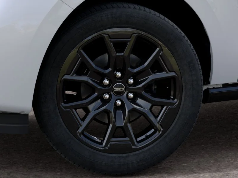 New 2027 Star White Metallic Tri-Coat Ford Platinum image 52