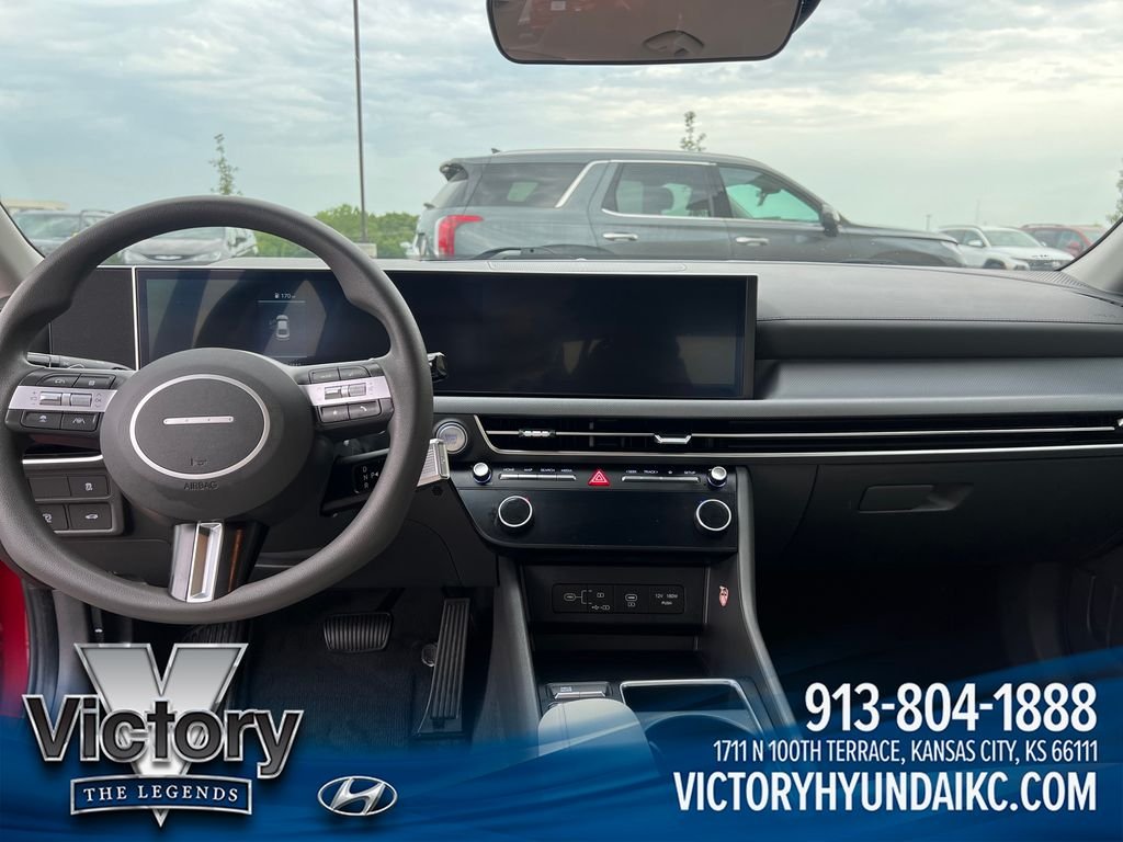 Used 2024 Red Hyundai SEL image 12