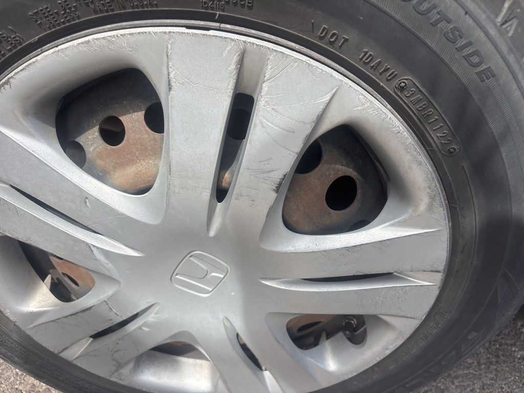 Used 2010  Honda Base image 18