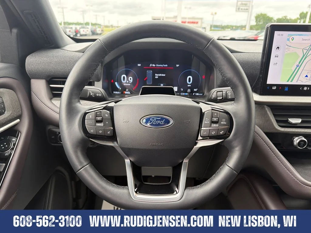 Used 2026 White Ford Platinum image 17