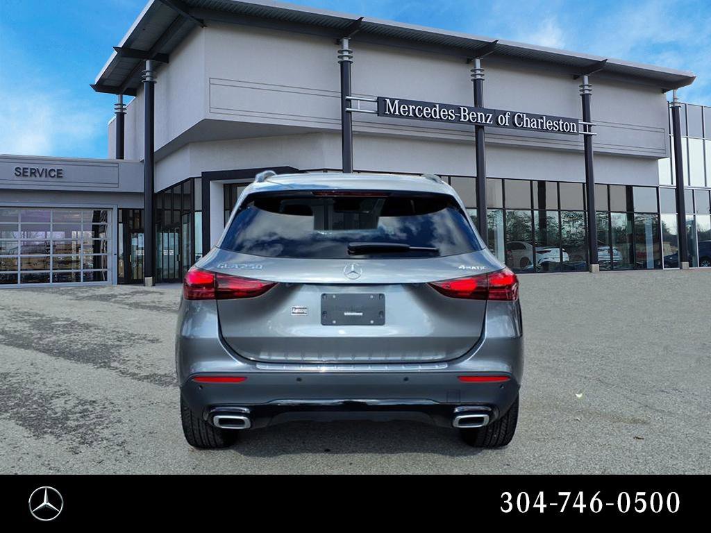2026 Mercedes Benz GLA 250 4MATIC photo 4