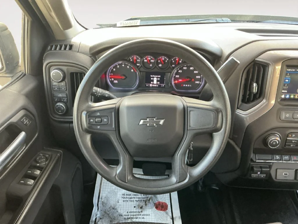 Used 2019 BLACK Chevrolet Custom Trail Boss image 17