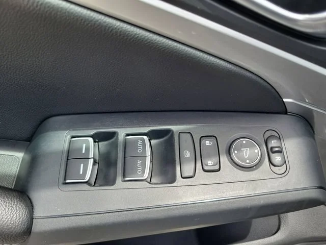 Used 2024  Acura BASE image 15