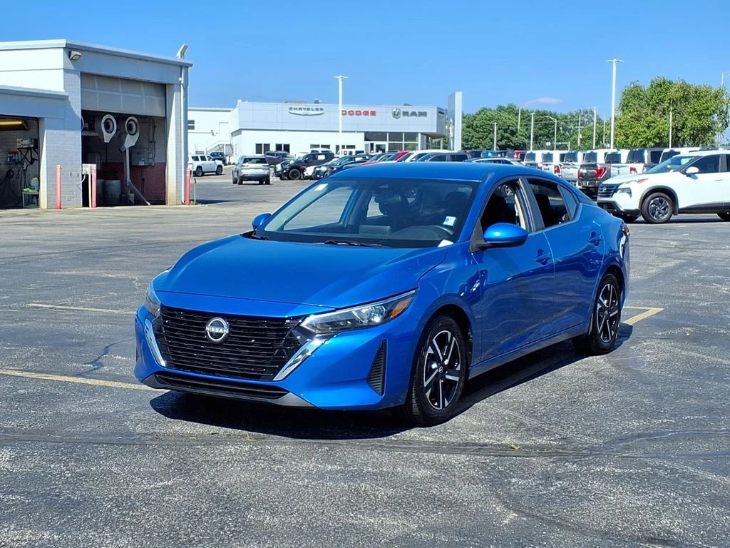 Used 2024 Nissan Sentra SV with VIN 3N1AB8CV0RY265365 for sale in Kansas City