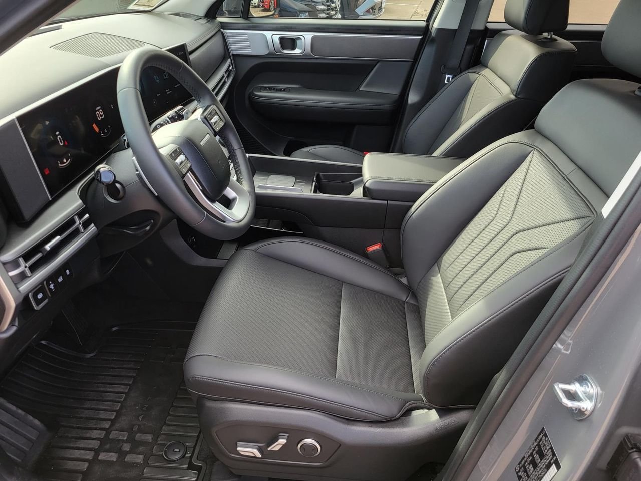 New 2026 Hampton Gray Hyundai SEL FWD image 15