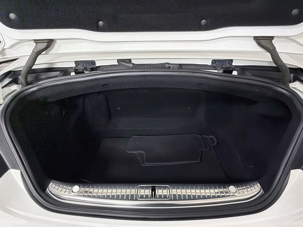 Used 2017 White Mercedes-Benz S 550 image 27