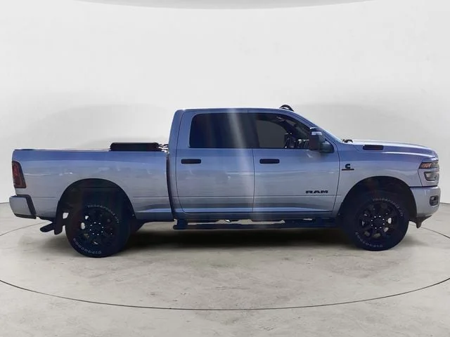 New 2026 Silver Ram BIG HORN CREW CAB 4X4 6