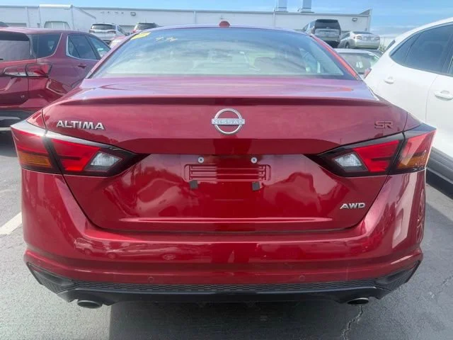 Used 2024 Red Nissan SR Intelligent AWD image 5