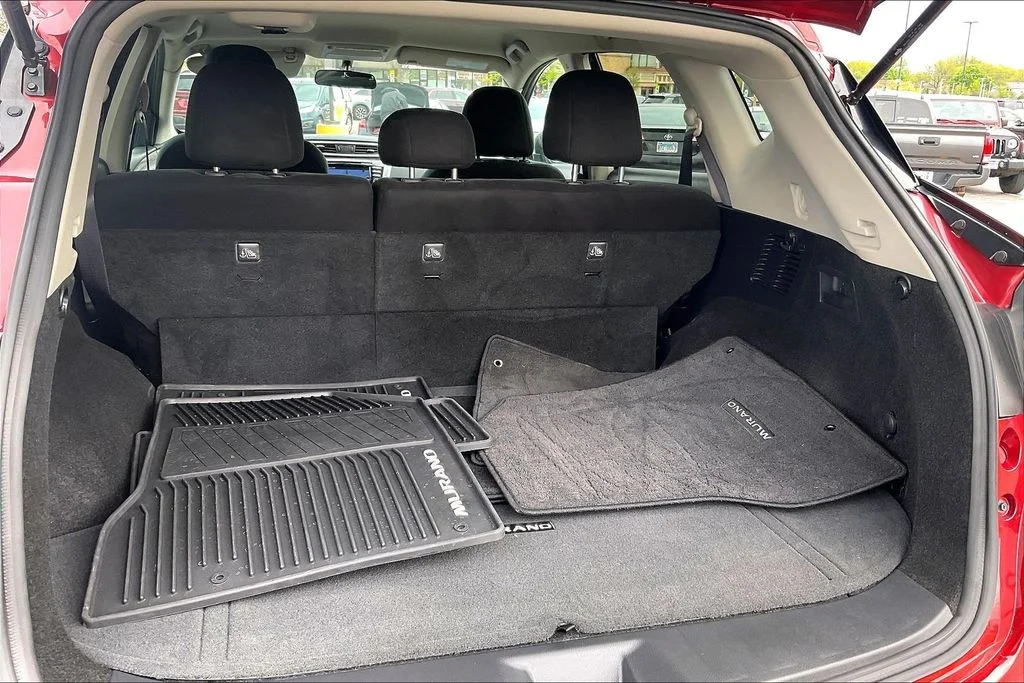 Used 2017 Red Nissan SV image 30