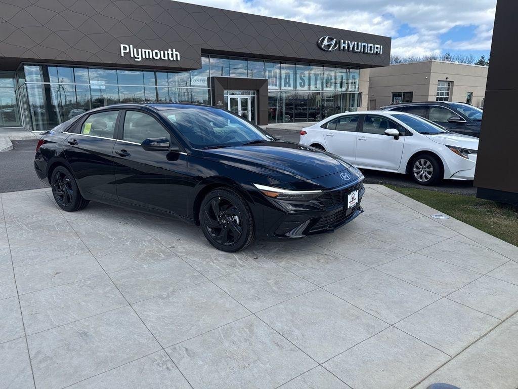 2026 Hyundai Elantra 2.0 SEL Sport IVT's photo