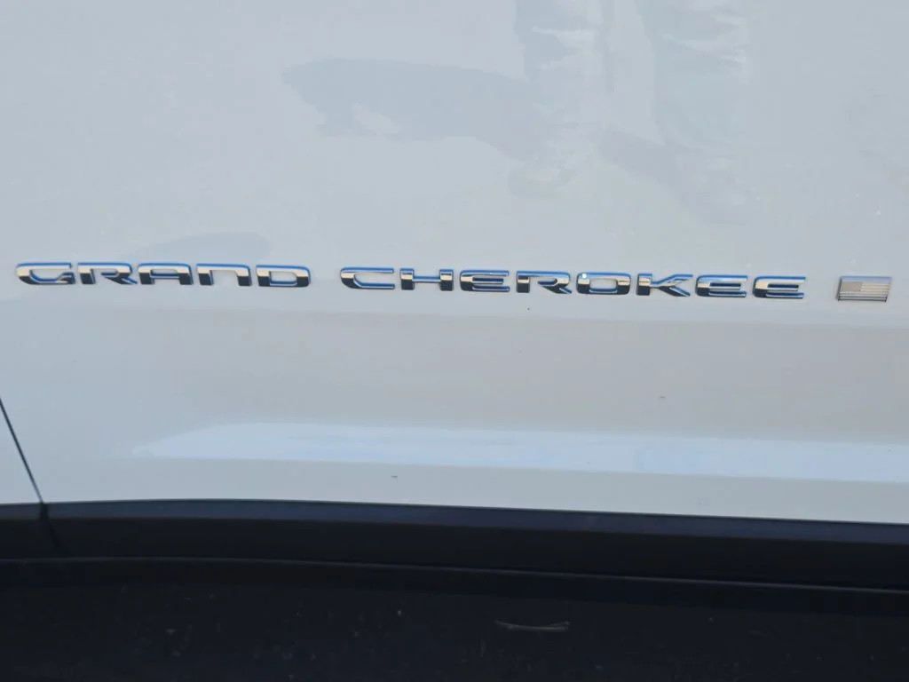 Used 2024 Bright White Clearcoat Jeep 4xe image 22