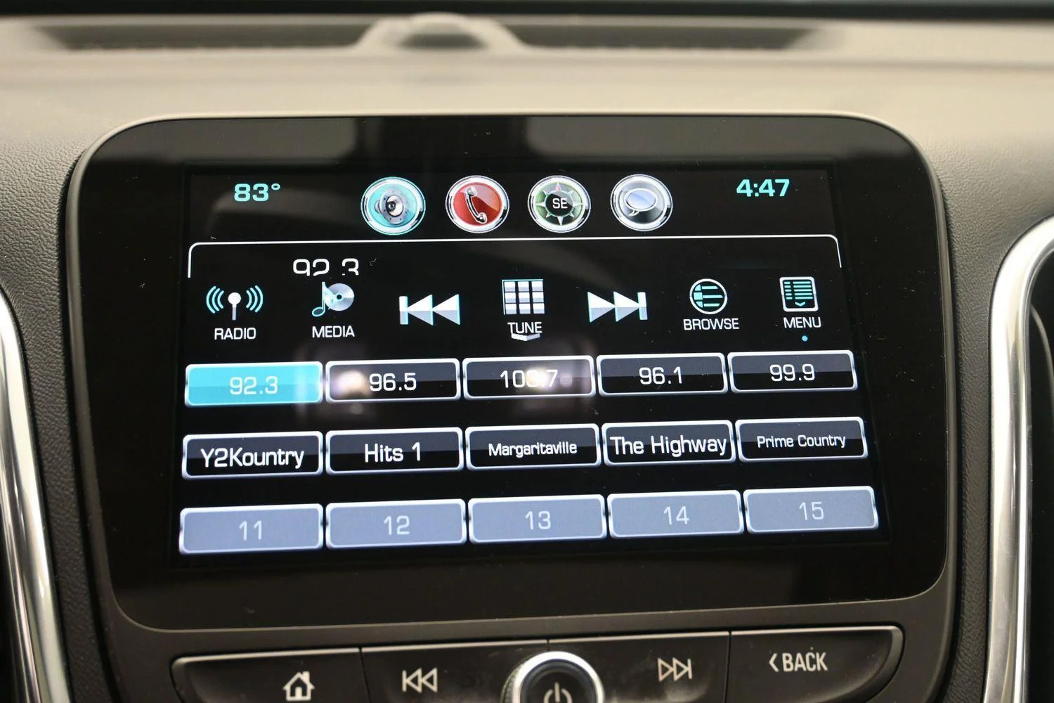 Used 2018 Sandy Ridge Metallic Chevrolet LT image 27