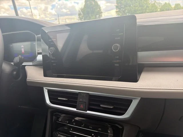 New 2026 Monument Gray Volkswagen 1.5T SE image 39
