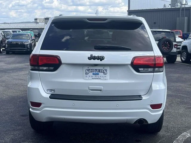 Used 2020 White Jeep Altitude image 5