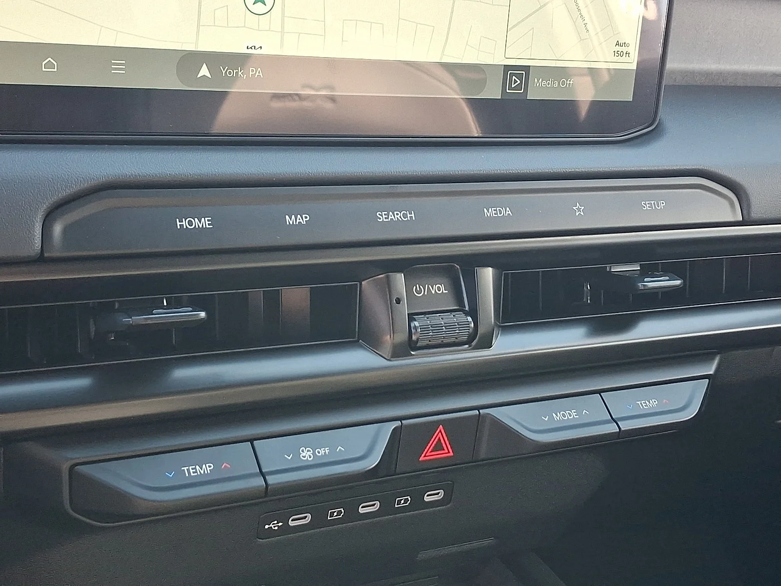 New 2027 Brown Kia X-Line EX image 17