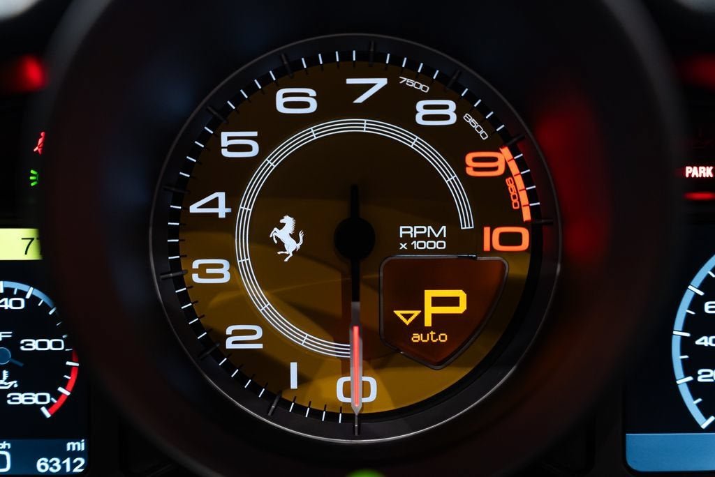 Certified Used 2014 Nero Ferrari Base image 30
