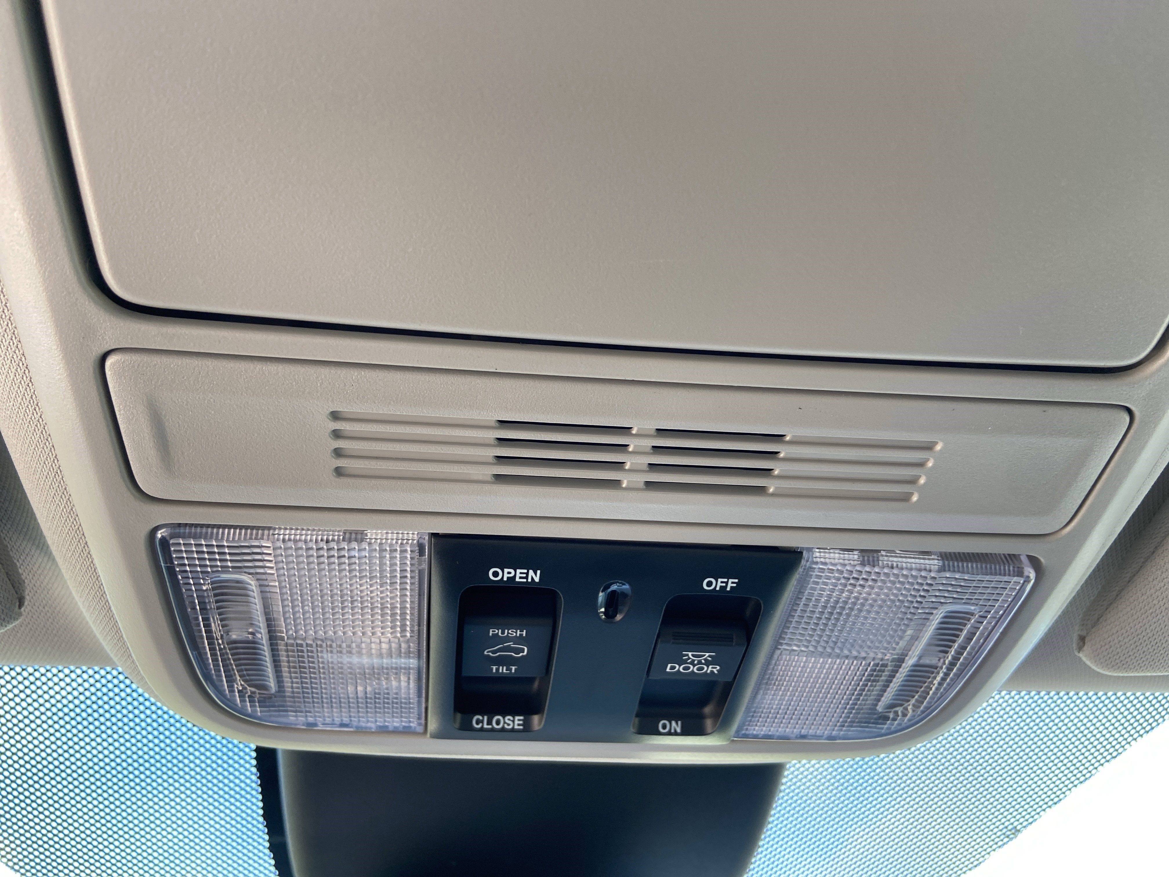 New 2026 Solar Silver Metallic Honda EX-L image 40