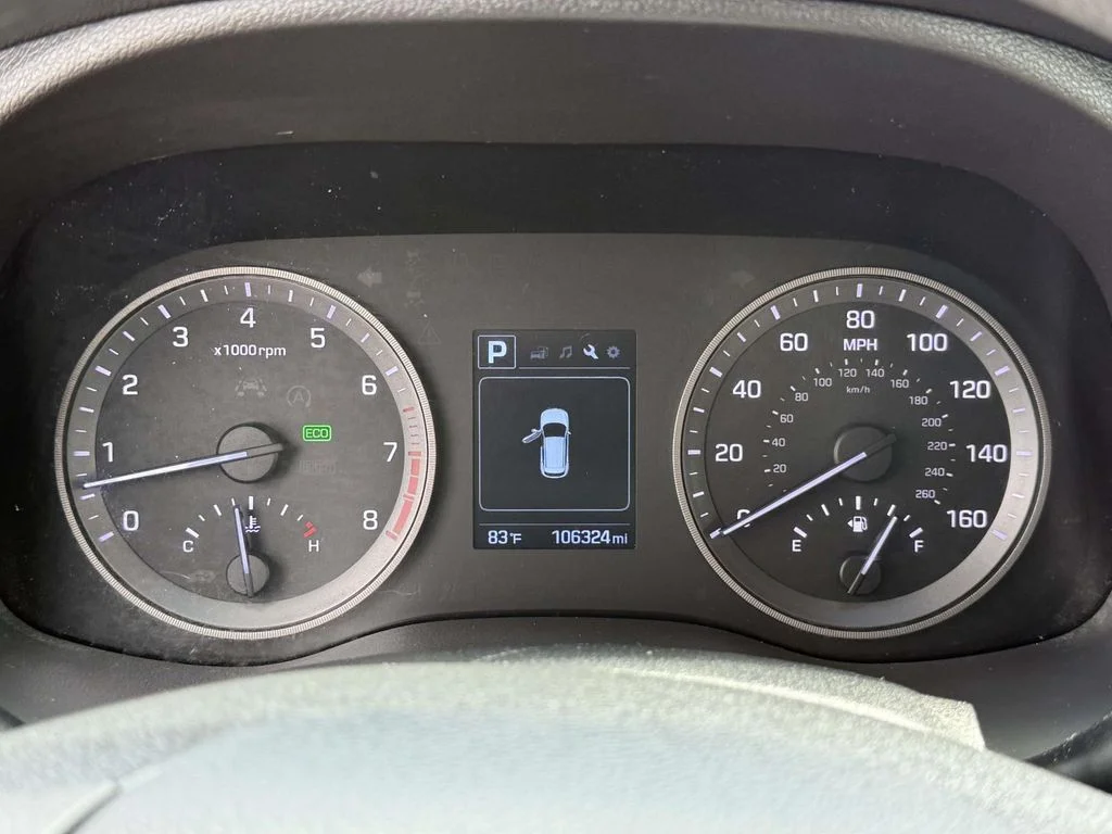 Used 2016 Red Hyundai SE image 25