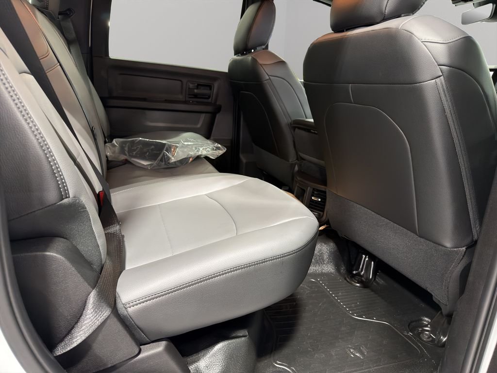 New 2026 Bright White Clear-Coat Exterior Paint RAM Tradesman image 17