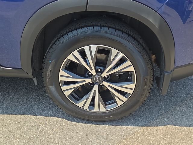 Used 2023 Caspian Blue Metallic Nissan SV image 26