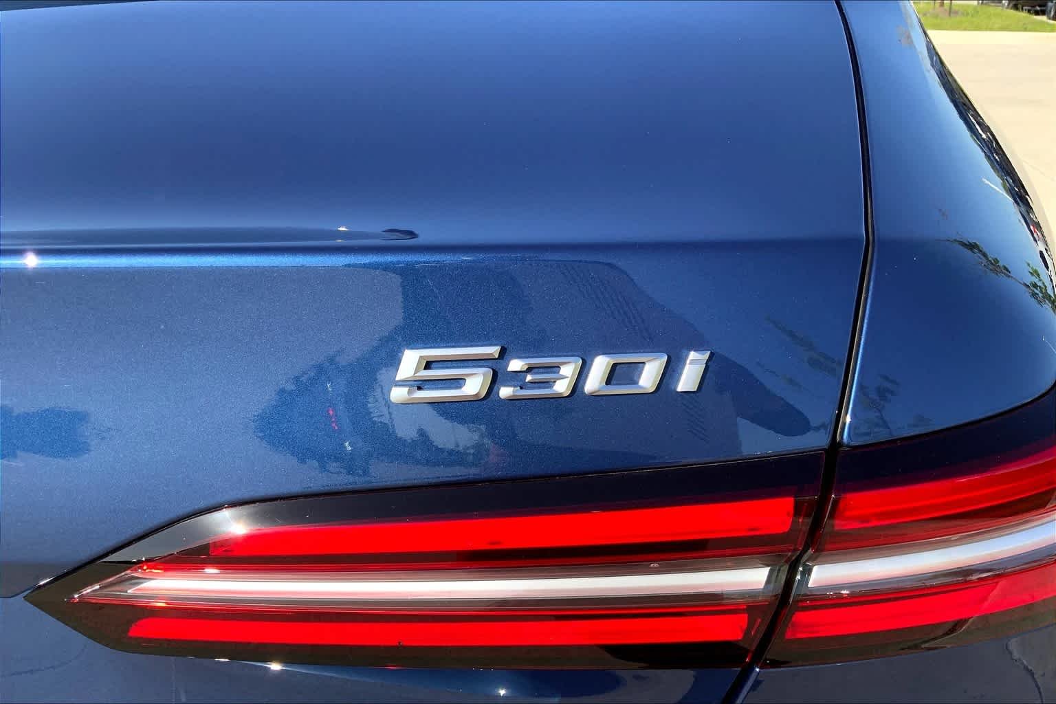 Used 2024 Phytonic Blue Metallic BMW 530i image 30