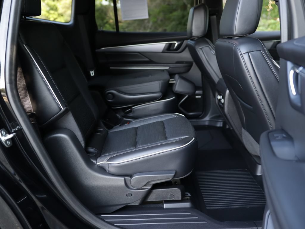 Used 2025 Ebony Twilight Metallic Buick Sport Touring image 34