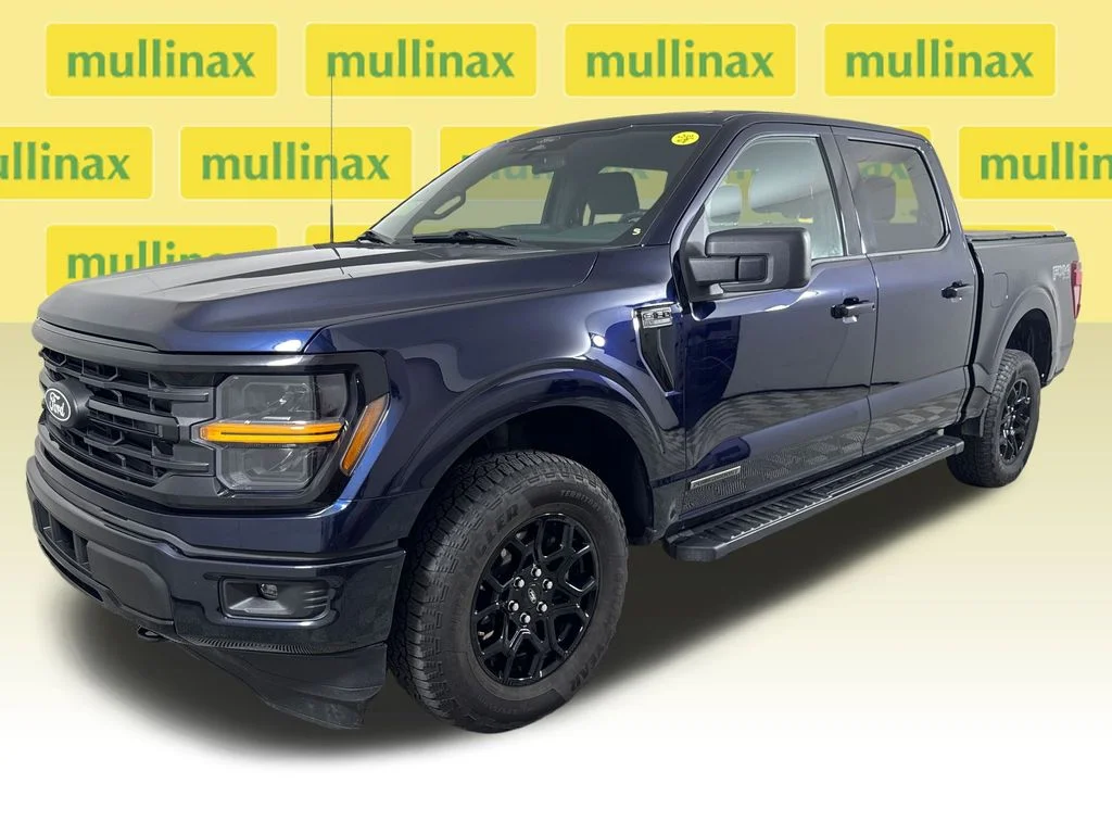 Certified Used 2025 Blue Ford XLT image 15