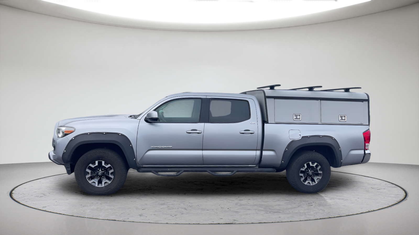 Used 2017 Silver Sky Metallic Toyota SR5 image 11