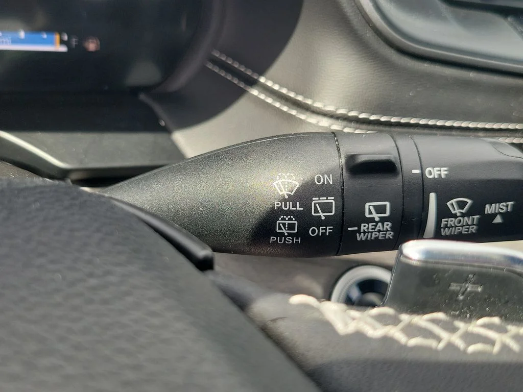 Used 2024 Silver Jeep 4xe image 33