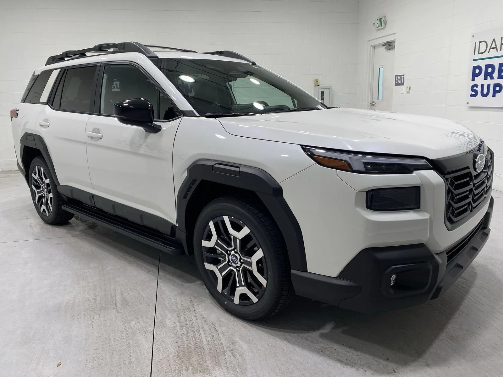 New 2026 CRYSTAL WHITE PEARL Subaru Touring XT image 2