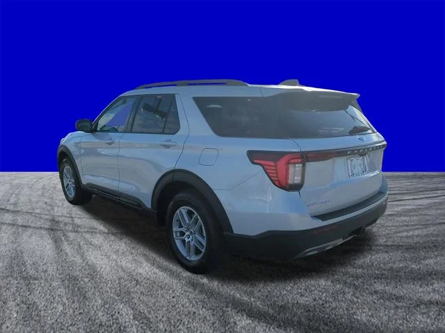 2026 Ford Explorer Active - Photo 6
