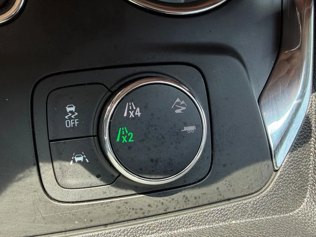 Used 2019 Red Chevrolet Premier image 36