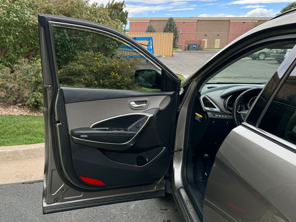 Used 2017 Gray Hyundai 2.4 Base image 13
