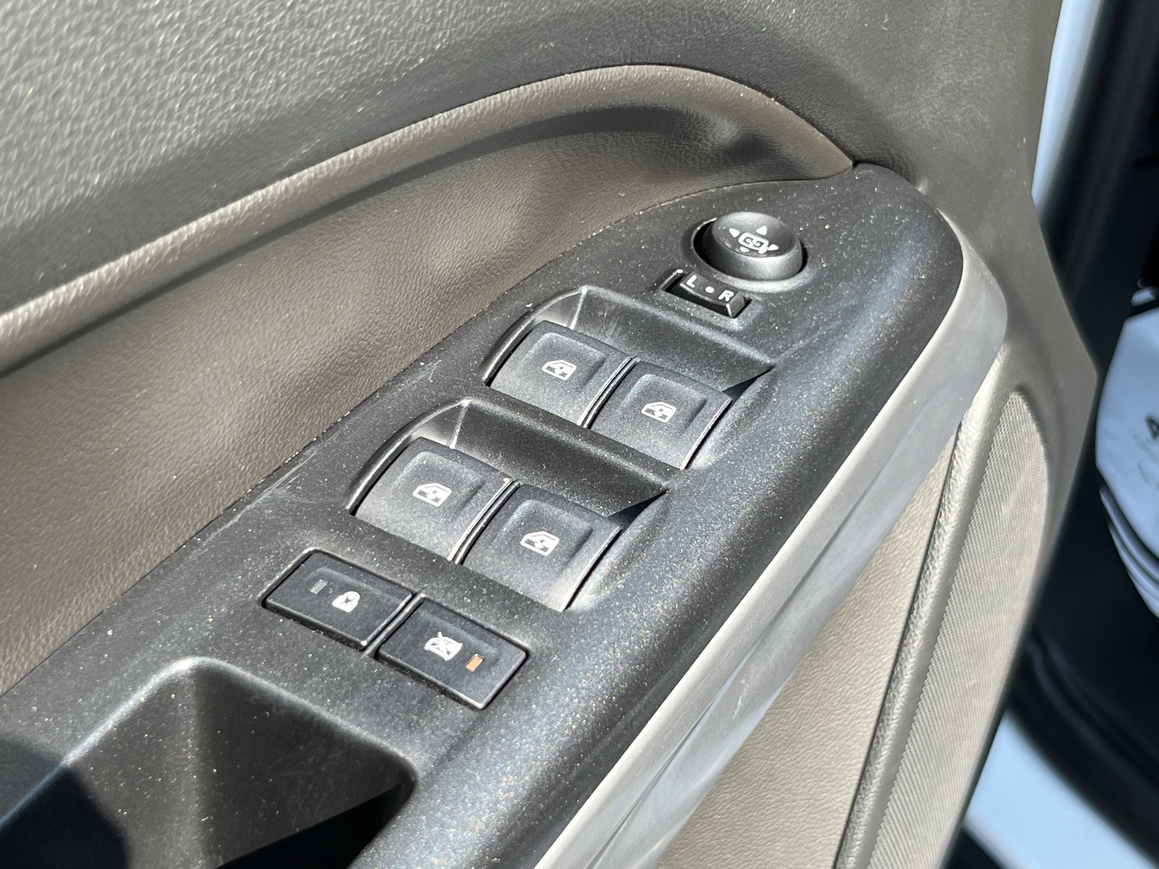 Used 2020 Summit White Chevrolet ZR2 image 22