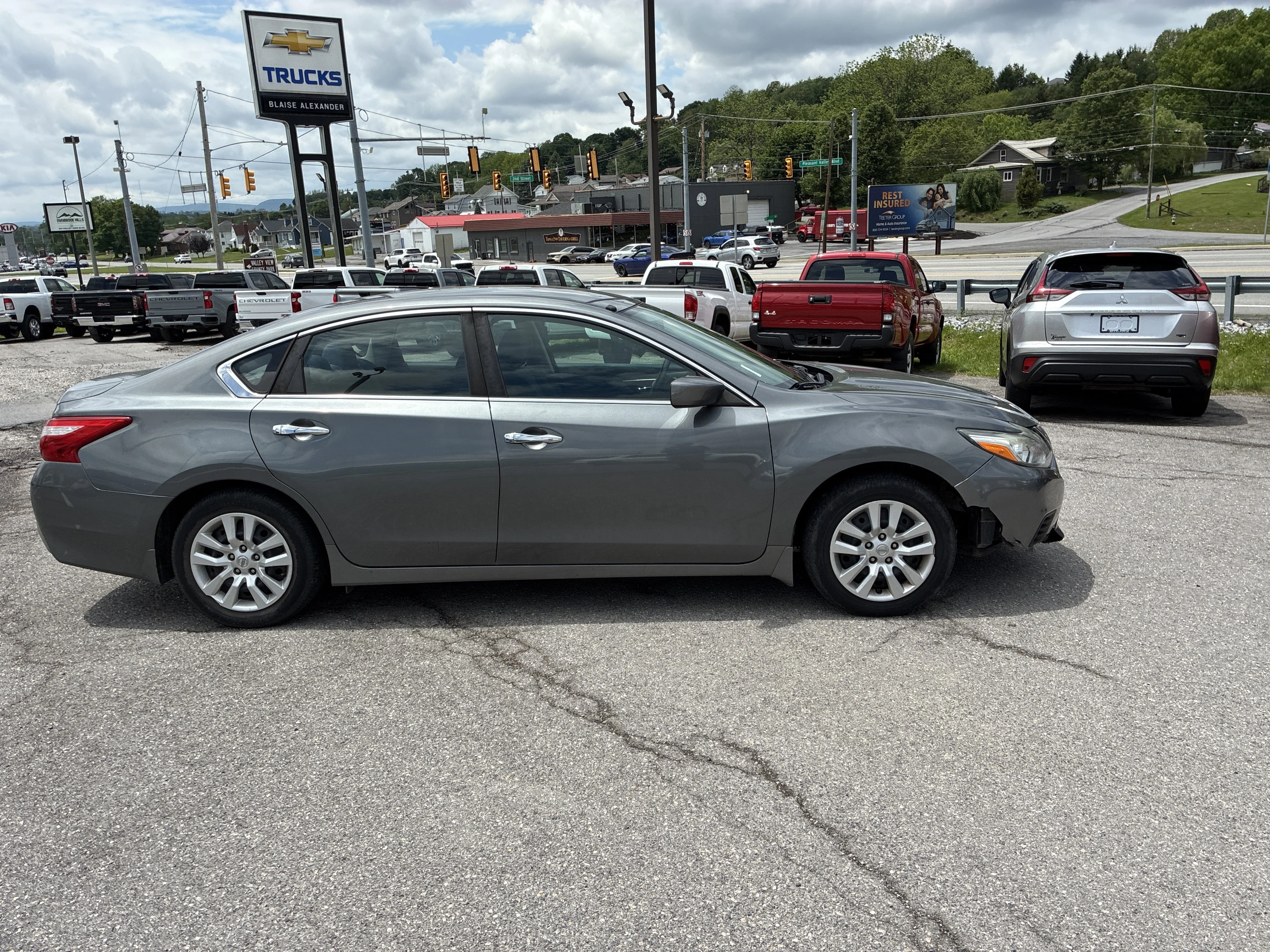 Used 2017 Nissan Altima S with VIN 1N4AL3AP9HC168101 for sale in Muncy, PA