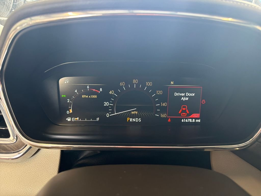 Used 2019 Silver Lincoln Reserve image 19
