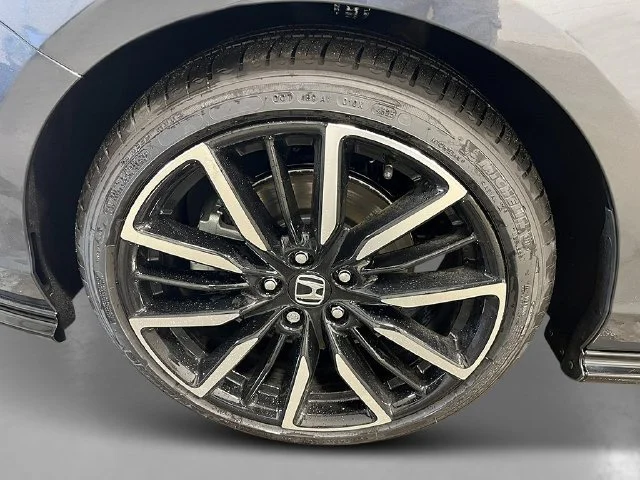 New 2026 Meteorite Gray Metallic Honda Touring Hybrid image 11