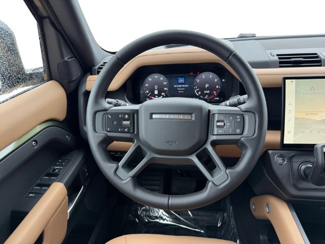 New 2026 Woolstone Green Land Rover X-Dynamic SE image 13
