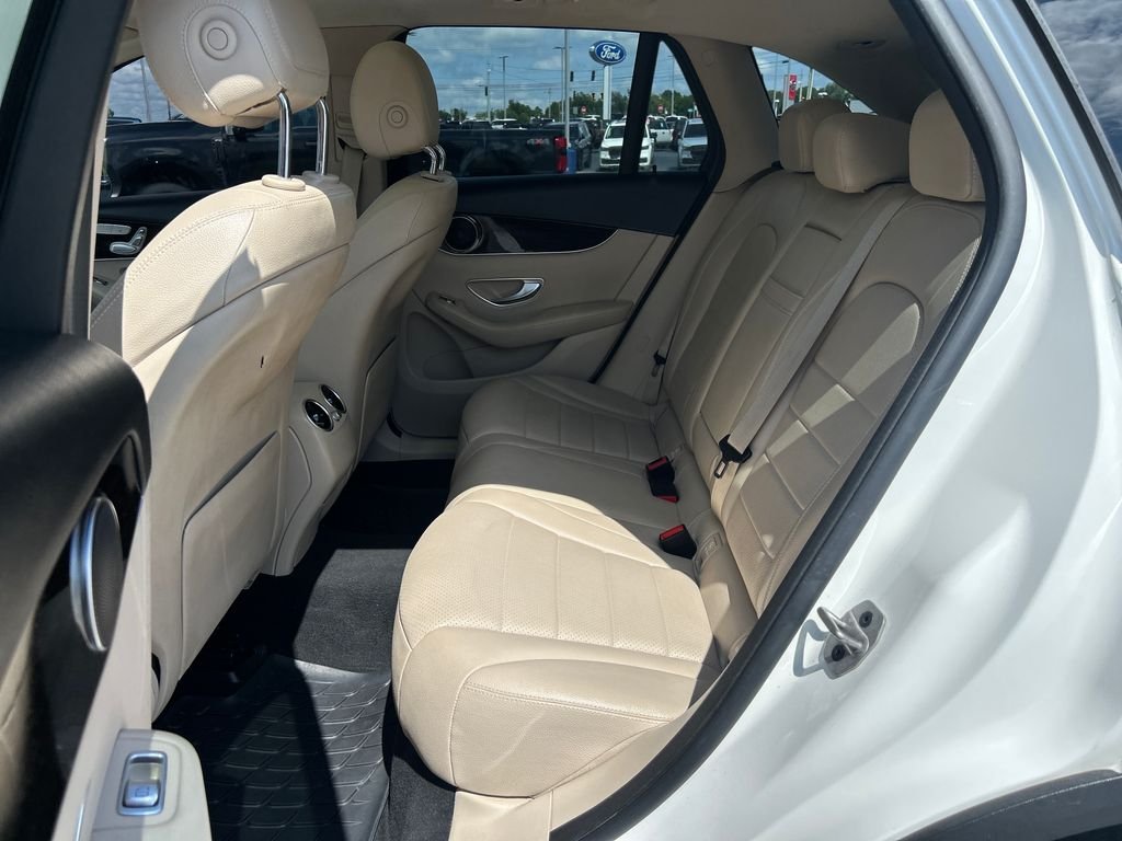 Used 2021 White Mercedes-Benz GLC 300 image 14