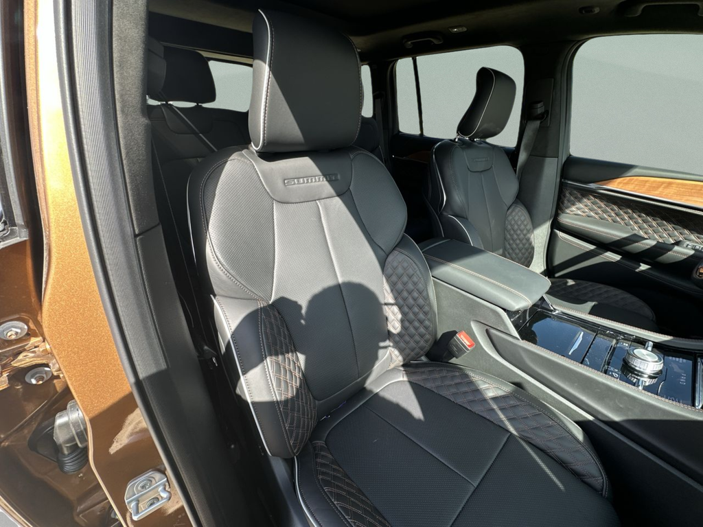 New 2026 Copper Shino Metallic Clear-Coat Exterior Paint Jeep Summit image 41