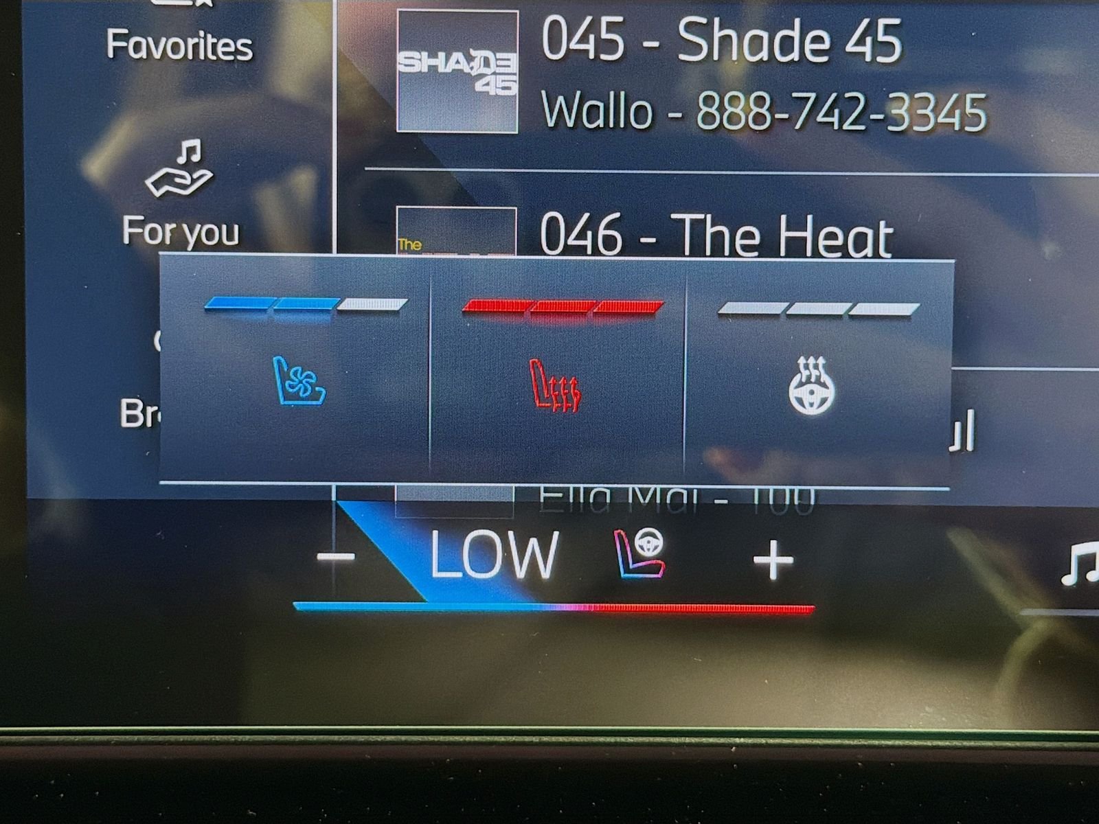 New 2027 Black Sapphire Metallic BMW 550e xDrive image 21