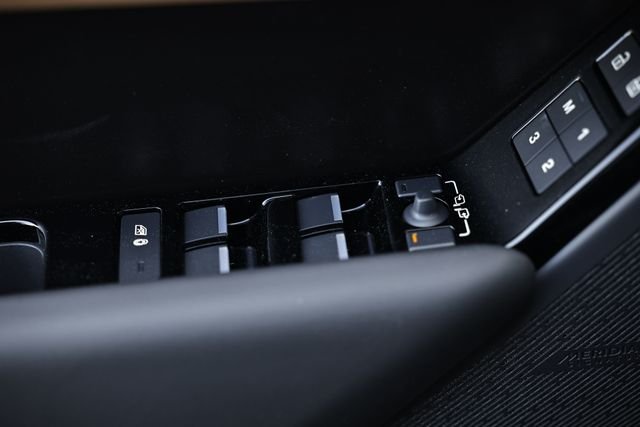 New 2026 Santorini Black Land Rover  Autobiography image 19