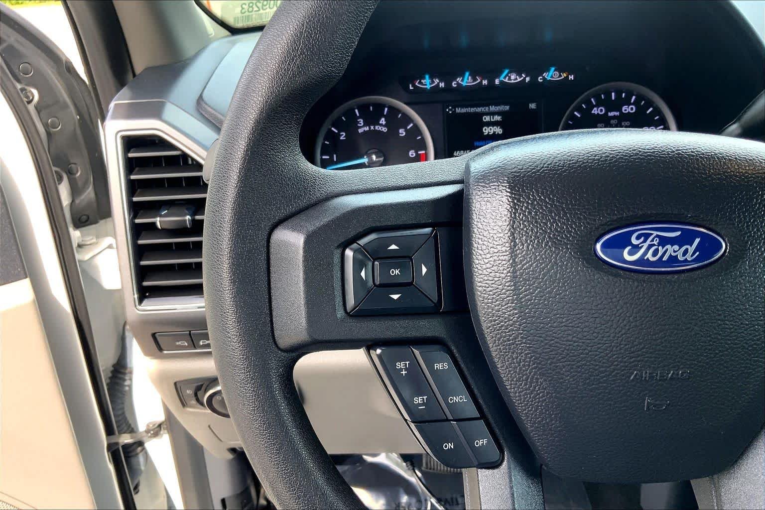 Certified Used 2022 Oxford White Ford XLT image 24