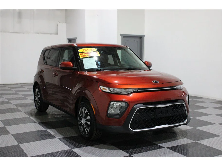 Used 2020 Mars Orange Kia LX image 3