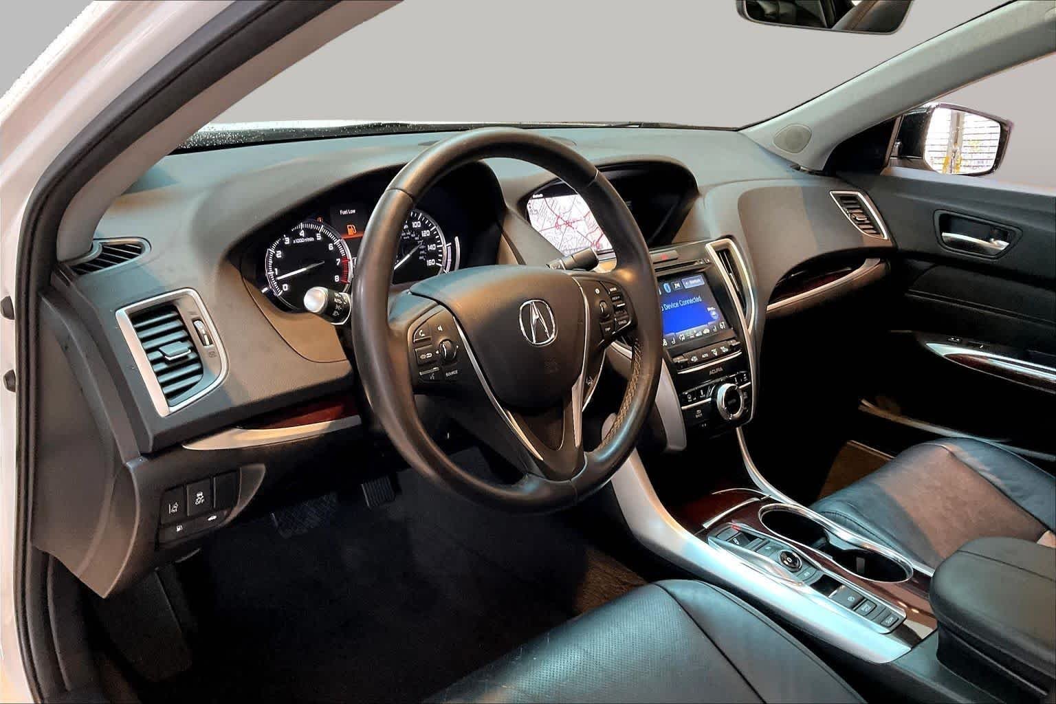 Used 2015 Bellanova White Pearl Acura V6 Tech image 17