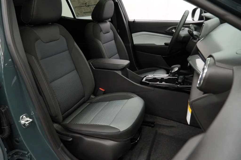 New 2026 Cypress Gray Chevrolet LT image 28